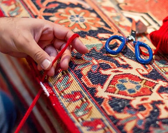خدمات تخصصی و حرفه ای رفوی فرش در قالیشویی افسریه 